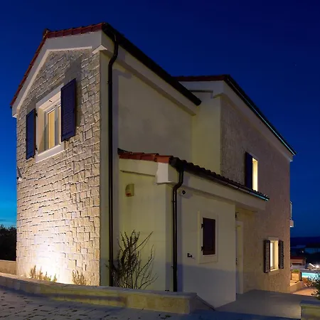 Sun Spalato Cikas * Μούρτερ